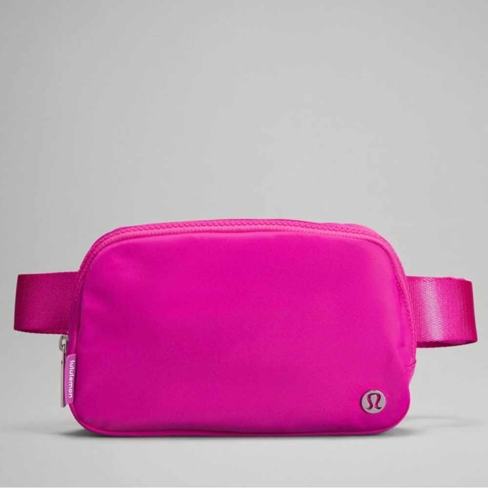 NWT Lululemon Everywhere Beltbag SONIC PINK